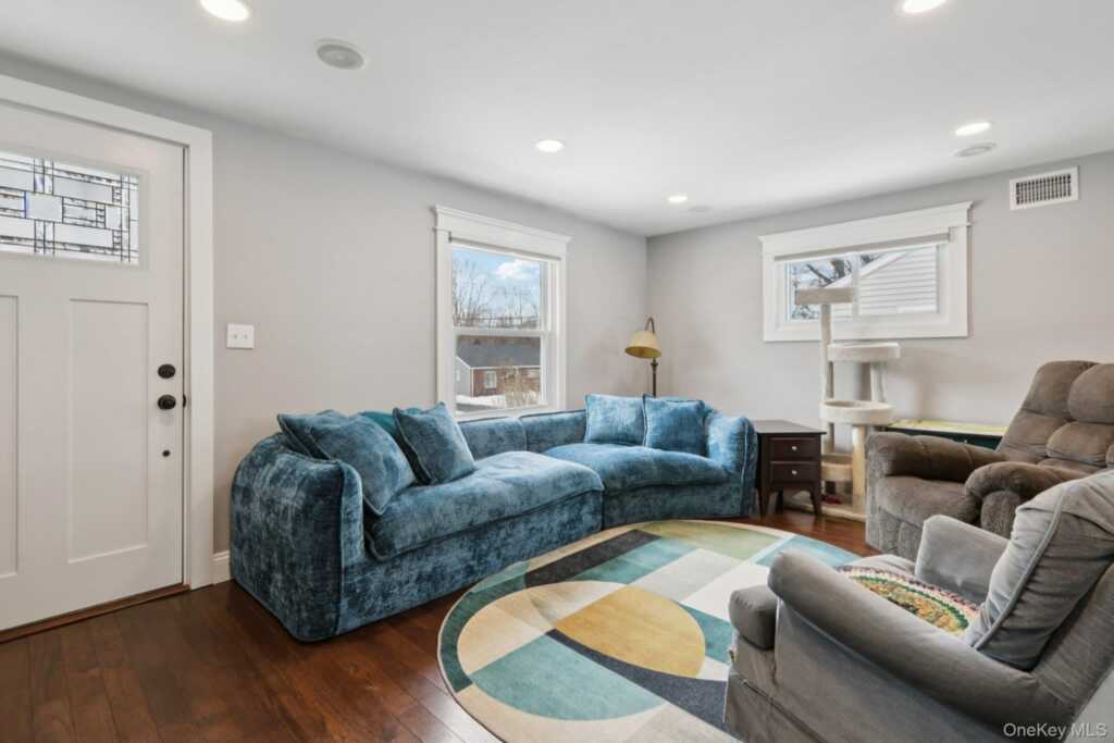 18 Lake Road, Stony Point, NY 10980 - Photo 5 of 18