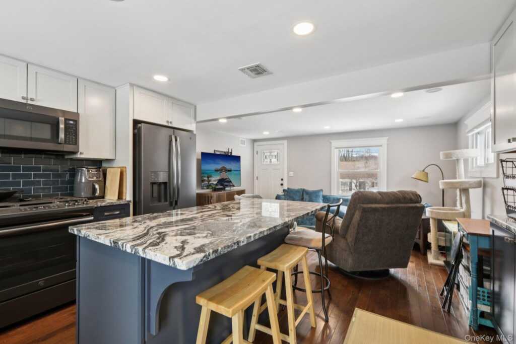 18 Lake Road, Stony Point, NY 10980 - Photo 7 of 18