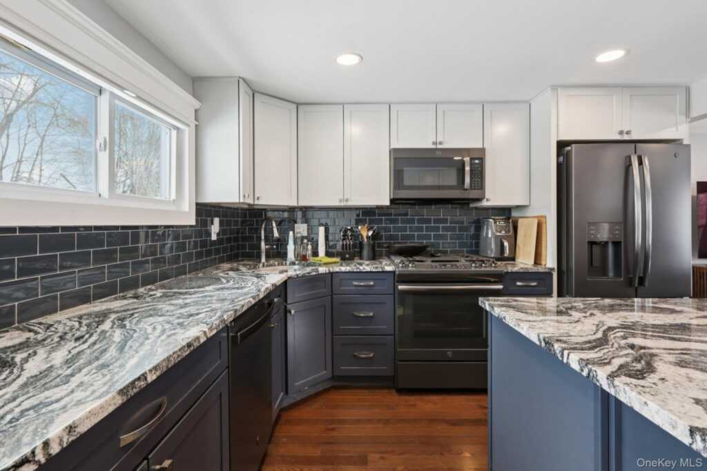 18 Lake Road, Stony Point, NY 10980 - Photo 9 of 18