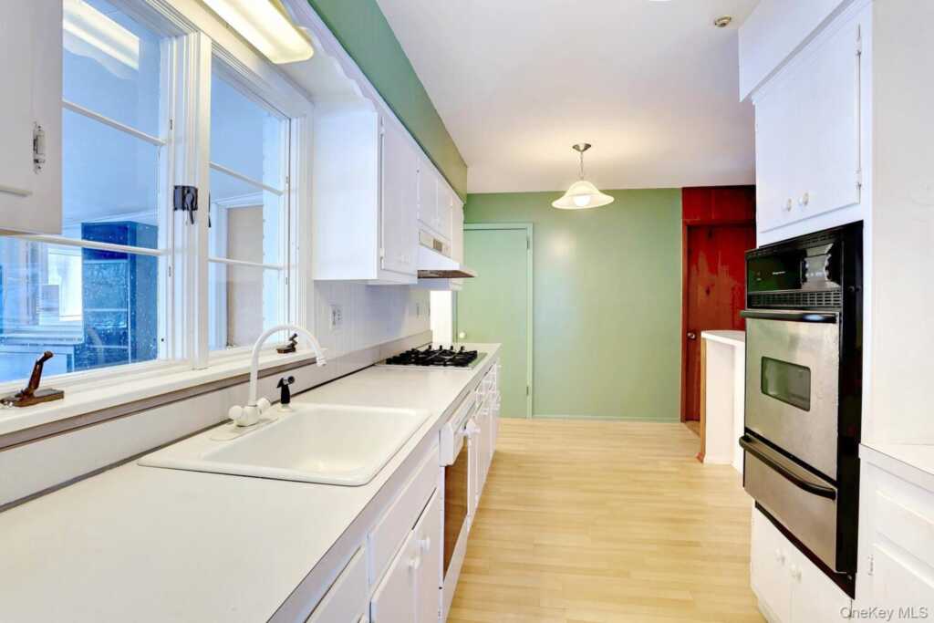 5 Steinway Court, Suffern, NY 10901 - Photo 15 of 49