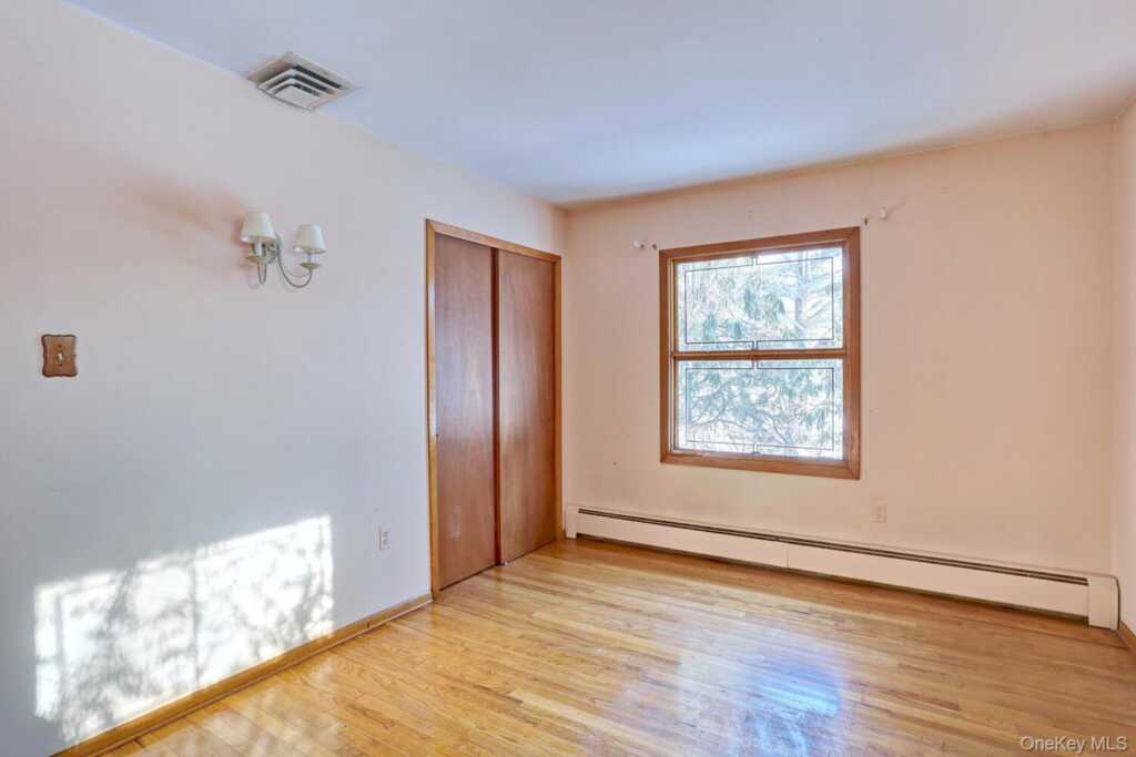 5 Steinway Court, Suffern, NY 10901 - Photo 32 of 49