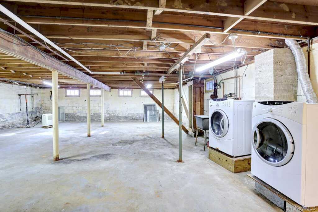 5 Steinway Court, Suffern, NY 10901 - Photo 38 of 49