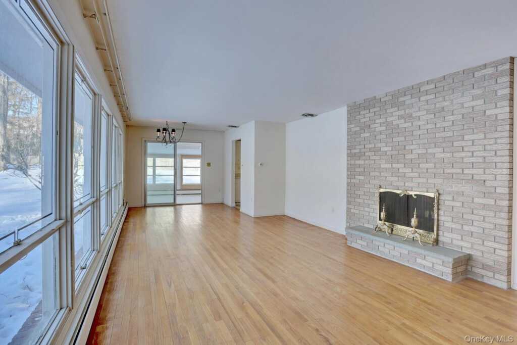 5 Steinway Court, Suffern, NY 10901 - Photo 8 of 49