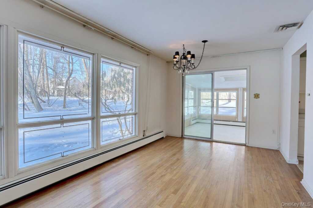 5 Steinway Court, Suffern, NY 10901 - Photo 9 of 49