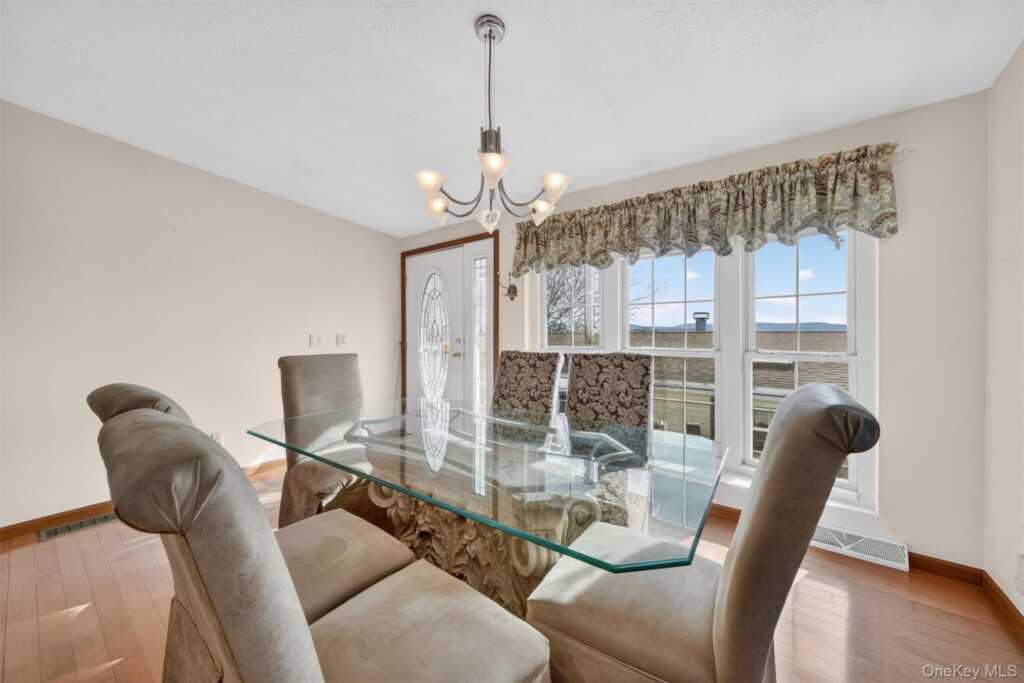 31 Thamsen Drive, Stony Point, NY 10980 - Photo 14 of 36