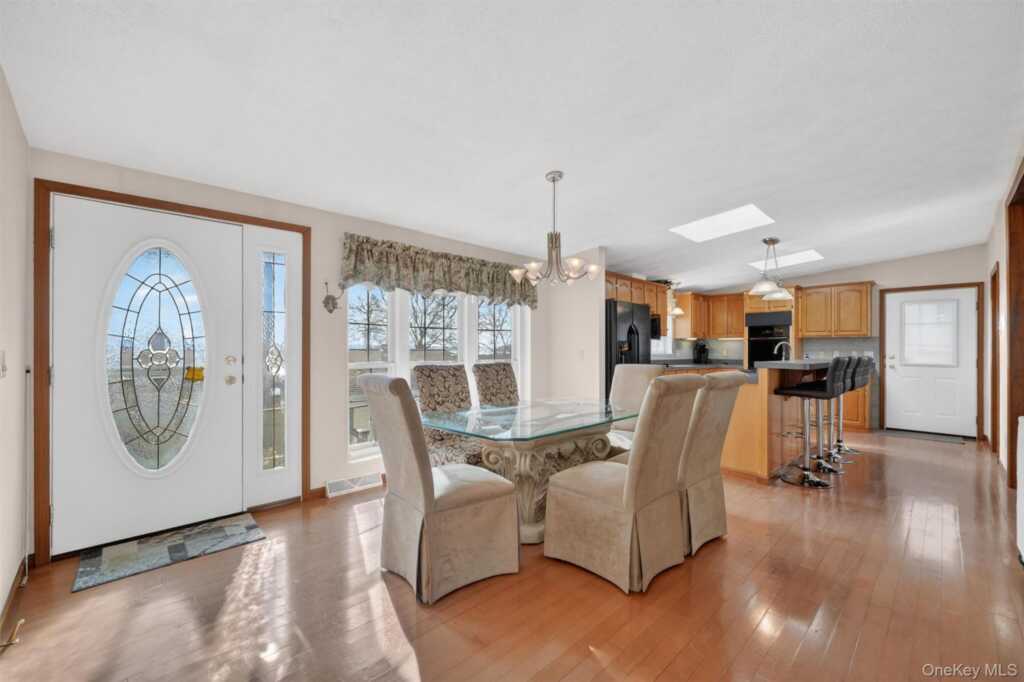 31 Thamsen Drive, Stony Point, NY 10980 - Photo 16 of 36