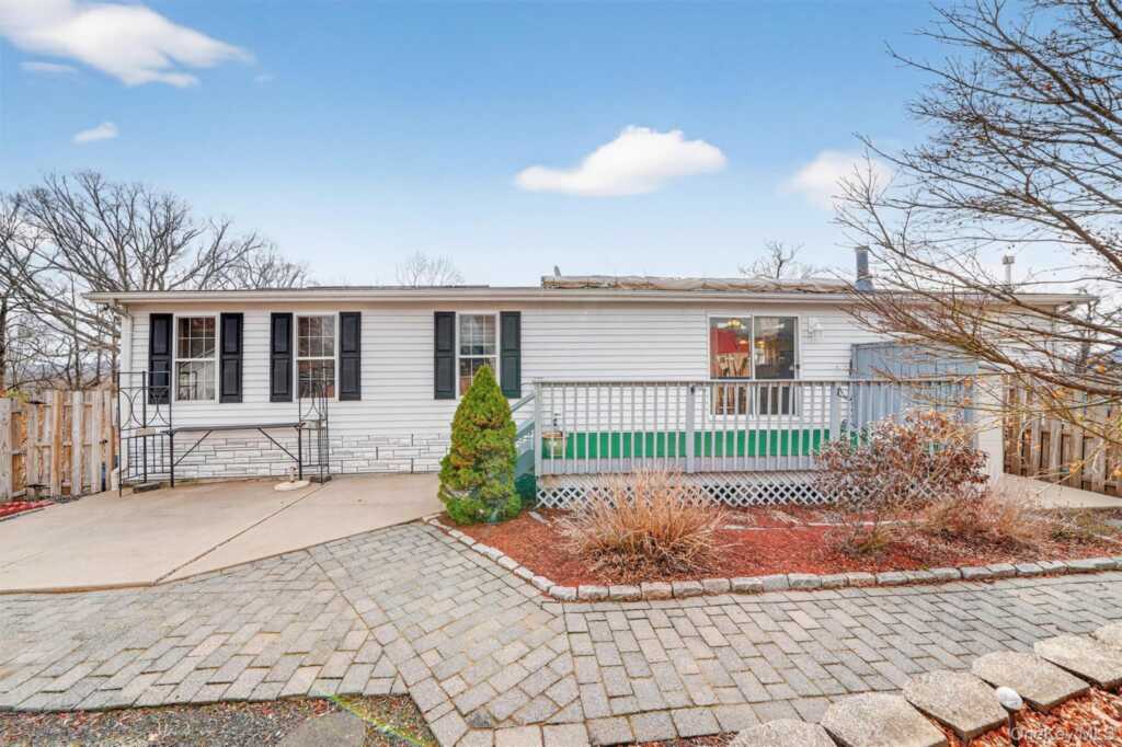 31 Thamsen Drive, Stony Point, NY 10980 - Photo 35 of 36