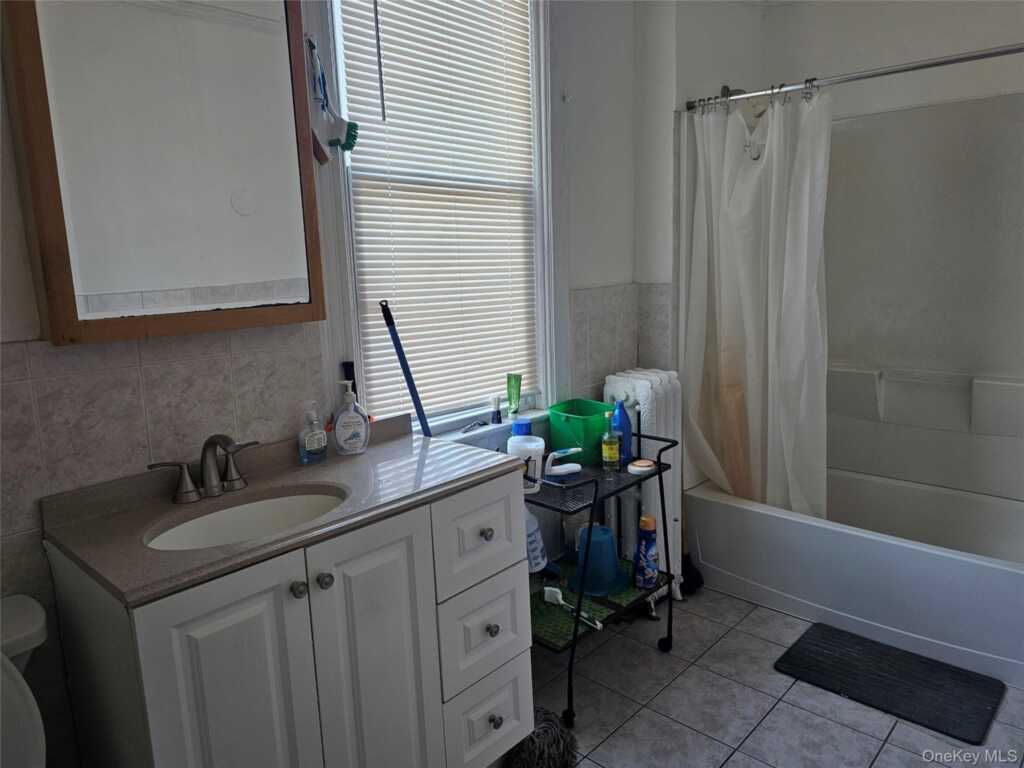 178 N Broadway, Unit #Room #3, Nyack, NY 10960 - Photo 12 of 16