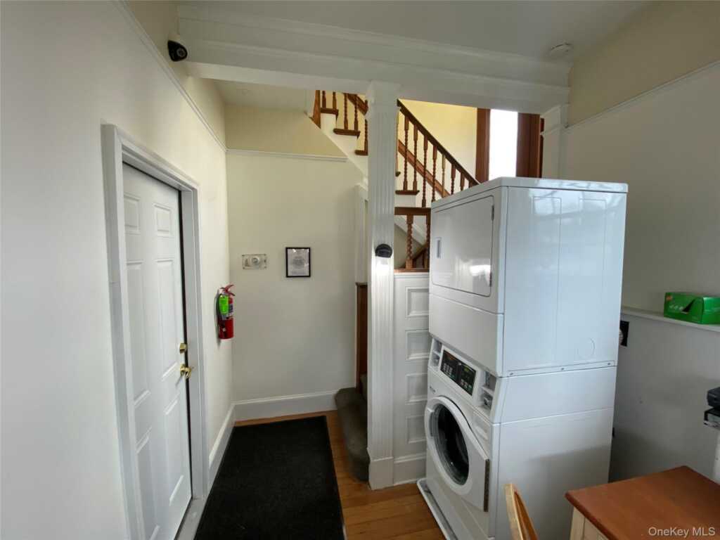 178 N Broadway, Unit #Room #3, Nyack, NY 10960 - Photo 2 of 16