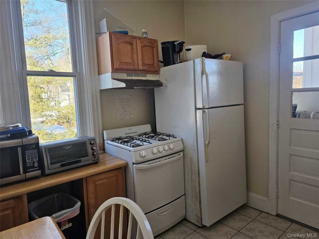 178 N Broadway, Unit #Room #3, Nyack, NY 10960 - Photo 8 of 16