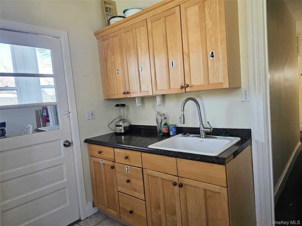 178 N Broadway, Unit #Room #3, Nyack, NY 10960 - Photo 9 of 16