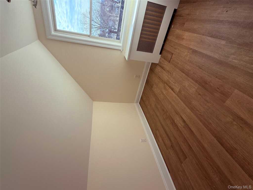 22 Regent Street, Rye, NY 10573 - Photo 11 of 12