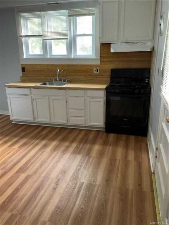 168 Orange Avenue, Suffern, NY 10901 - Photo 5 of 17