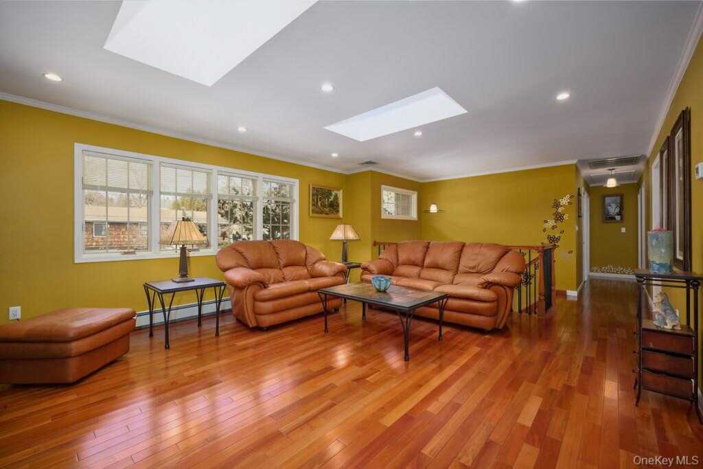 124 Braunsdorf Road, Pearl River, NY 10965 - Photo 14 of 35