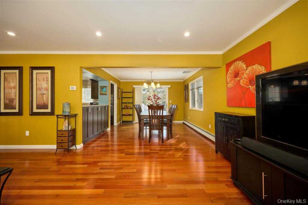 124 Braunsdorf Road, Pearl River, NY 10965 - Photo 15 of 35