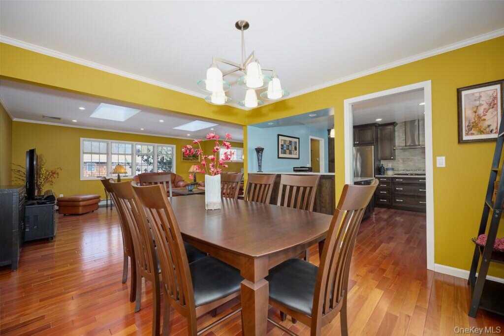 124 Braunsdorf Road, Pearl River, NY 10965 - Photo 18 of 35