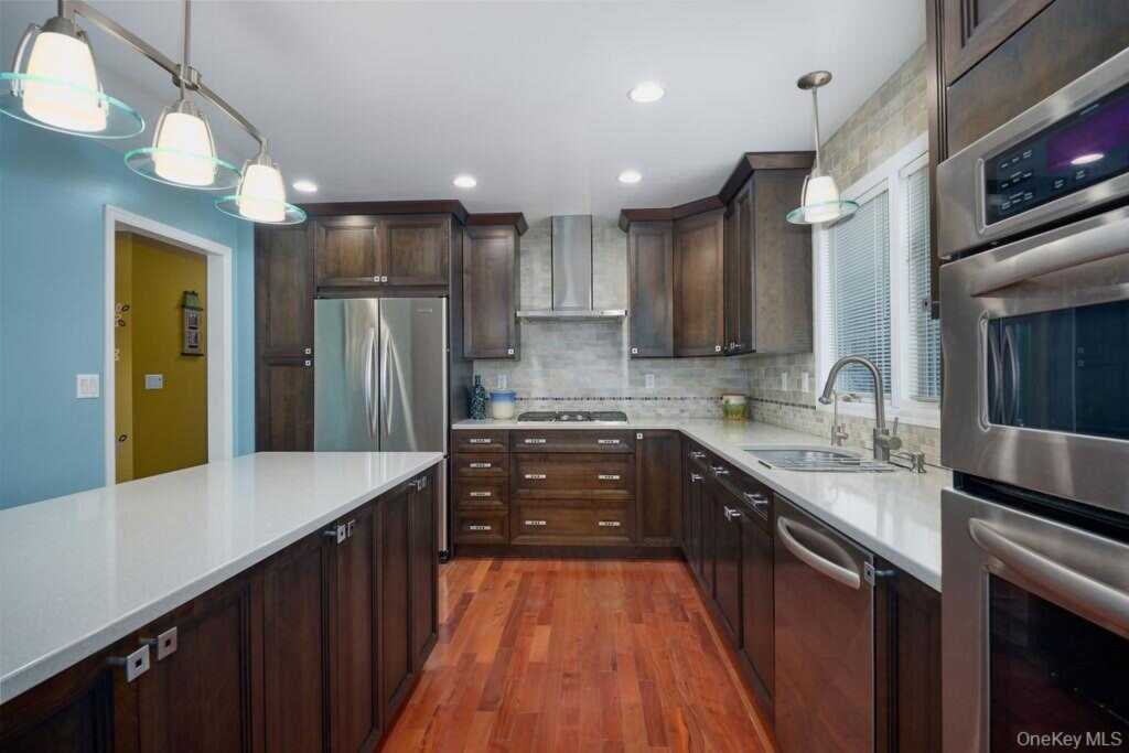 124 Braunsdorf Road, Pearl River, NY 10965 - Photo 19 of 35