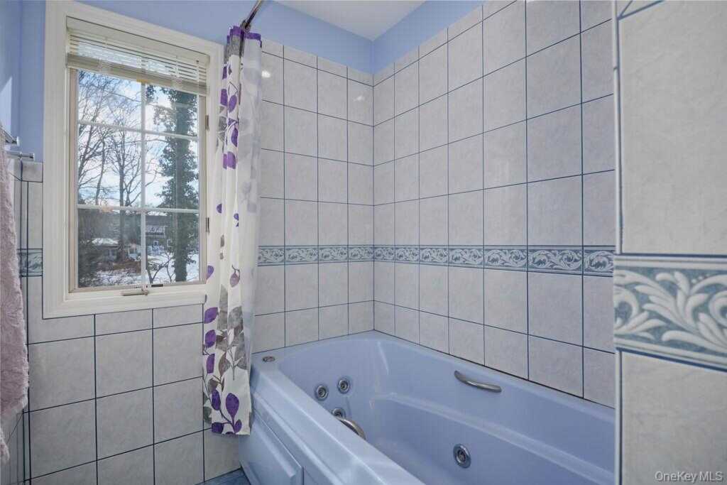 124 Braunsdorf Road, Pearl River, NY 10965 - Photo 23 of 35