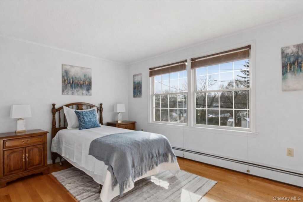 20 Rose Street, White Plains, NY 10605 - Photo 10 of 25