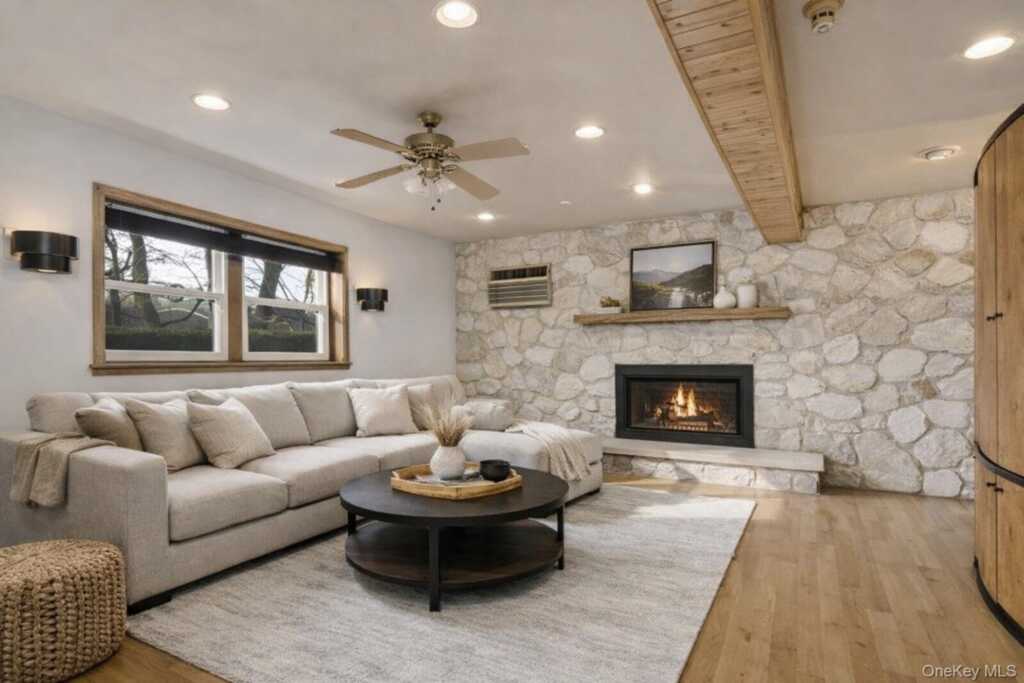 20 Rose Street, White Plains, NY 10605 - Photo 13 of 25