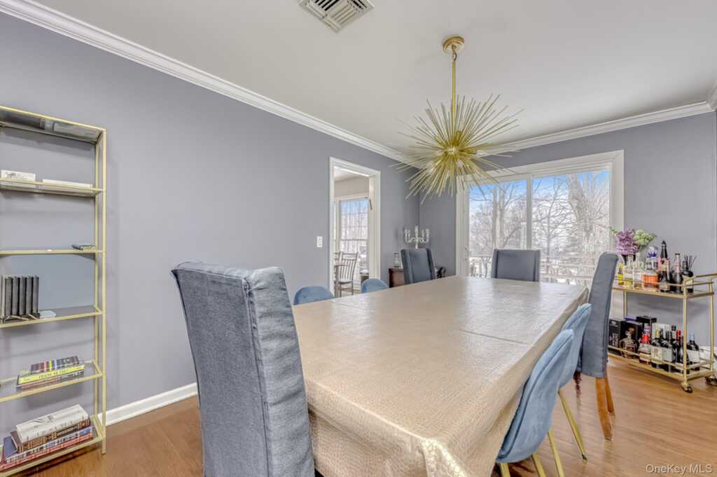 23 Scenic Drive, Suffern, NY 10901 - Photo 10 of 30