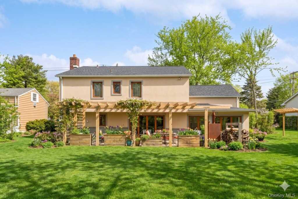 719 Wilmot Road, New Rochelle, NY 10583 - Photo 24 of 30