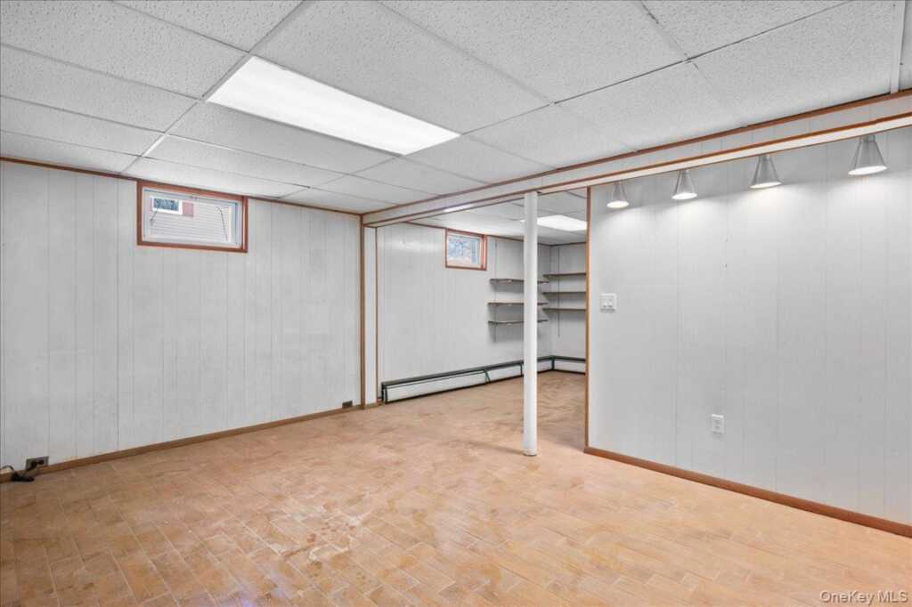 146 N Lincoln Street, Pearl River, NY 10965 - Photo 25 of 36