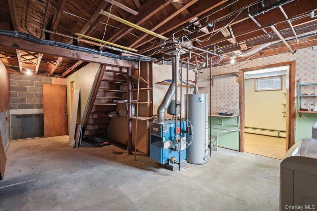 146 N Lincoln Street, Pearl River, NY 10965 - Photo 27 of 36