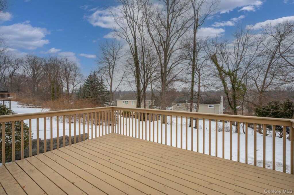 146 N Lincoln Street, Pearl River, NY 10965 - Photo 28 of 36