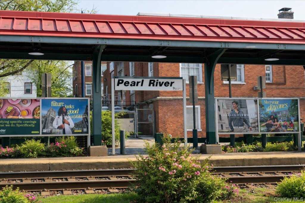 146 N Lincoln Street, Pearl River, NY 10965 - Photo 34 of 36