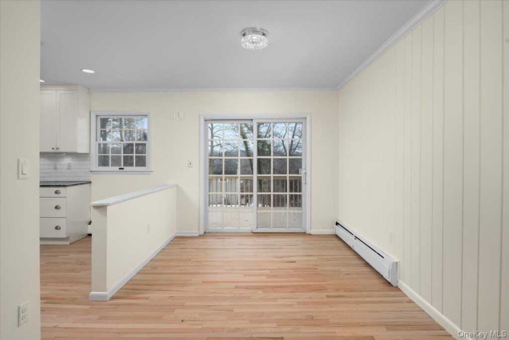 146 N Lincoln Street, Pearl River, NY 10965 - Photo 8 of 36