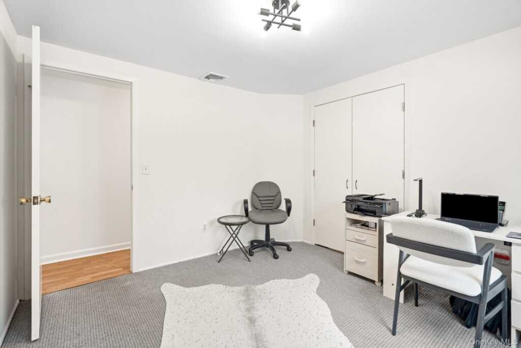 39 Lambert Lane, New Rochelle, NY 10804 - Photo 22 of 30