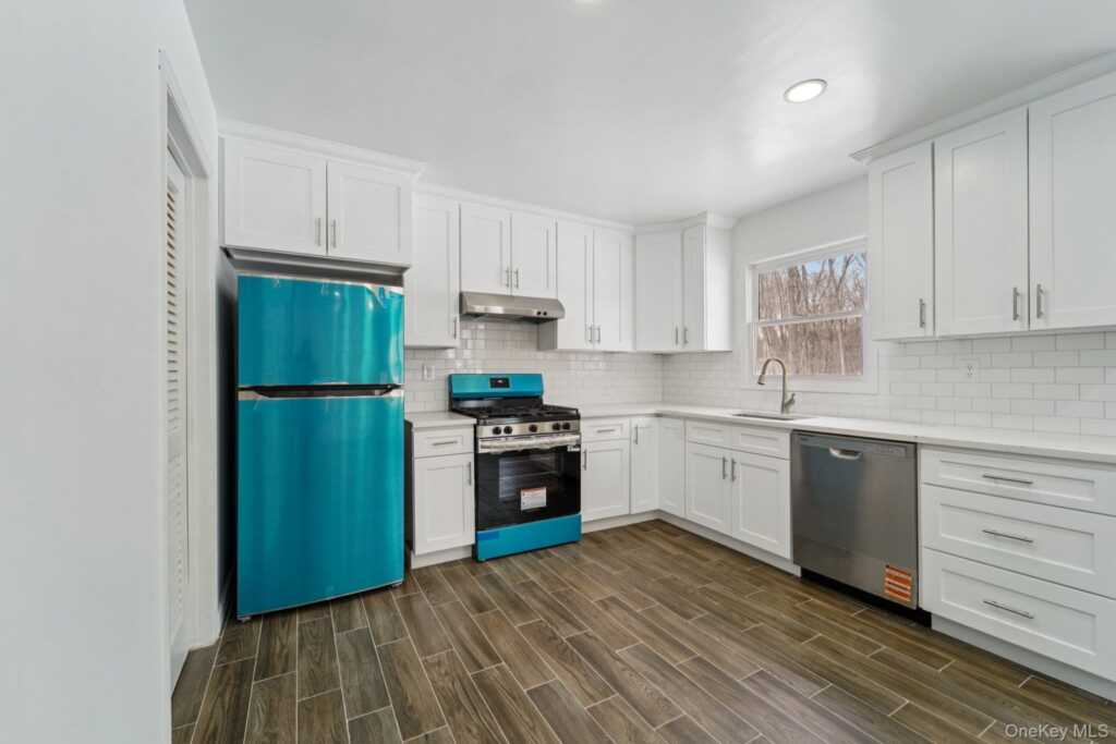 29 Green Avenue, Valley Cottage, NY 10989 - Photo 20 of 49