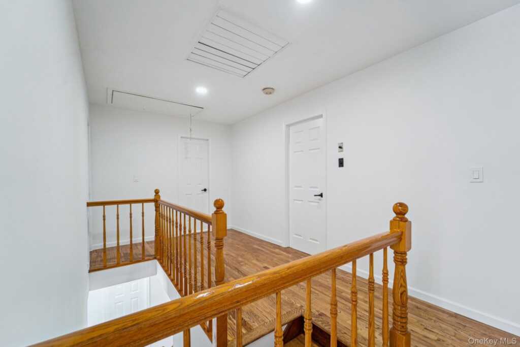 29 Green Avenue, Valley Cottage, NY 10989 - Photo 22 of 49