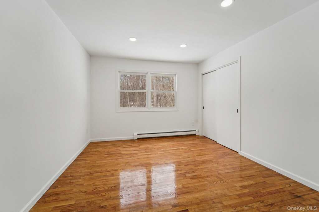 29 Green Avenue, Valley Cottage, NY 10989 - Photo 37 of 49