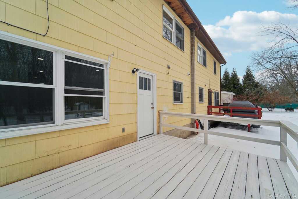 29 Green Avenue, Valley Cottage, NY 10989 - Photo 44 of 49