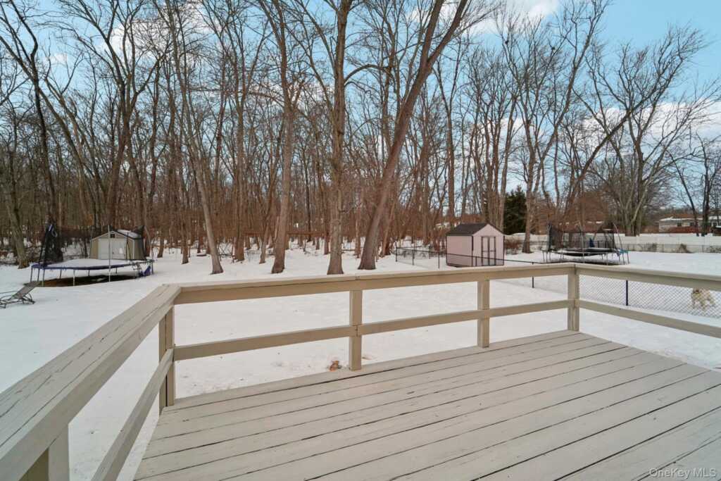 29 Green Avenue, Valley Cottage, NY 10989 - Photo 45 of 49