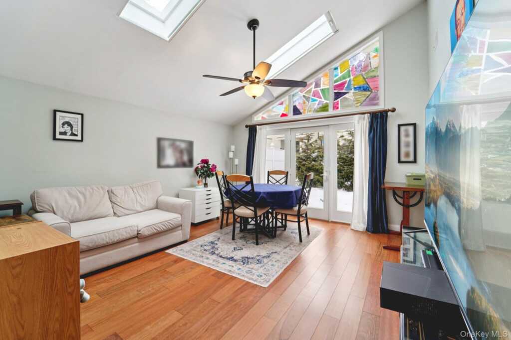 12 Chippewa Court, Suffern, NY 10901 - Photo 10 of 46