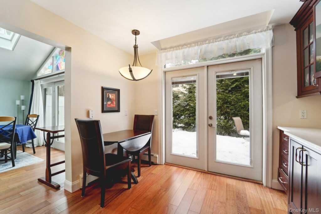 12 Chippewa Court, Suffern, NY 10901 - Photo 11 of 46