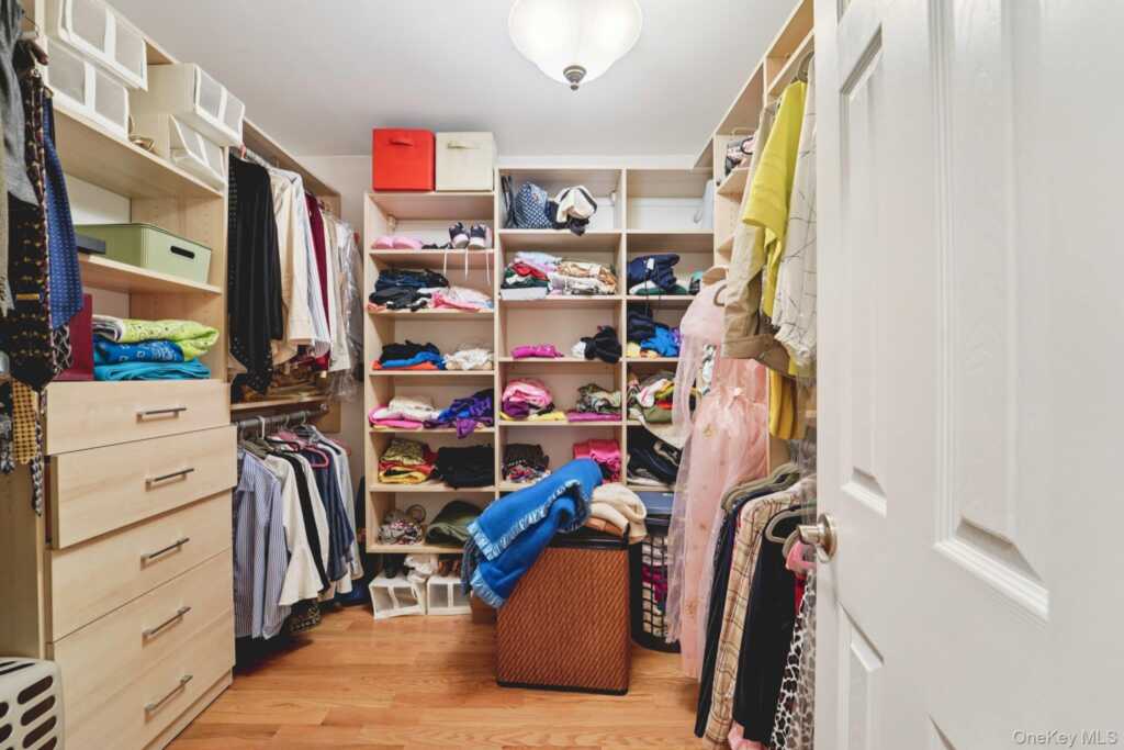 12 Chippewa Court, Suffern, NY 10901 - Photo 18 of 46