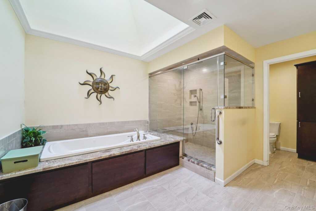 12 Chippewa Court, Suffern, NY 10901 - Photo 19 of 46