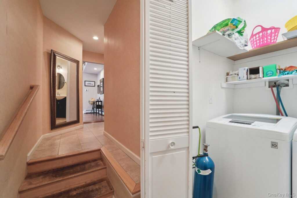 12 Chippewa Court, Suffern, NY 10901 - Photo 23 of 46