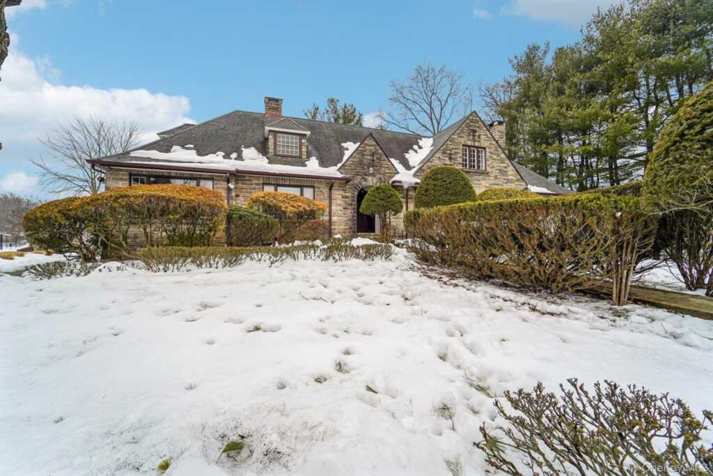 12 Chippewa Court, Suffern, NY 10901 - Photo 36 of 46