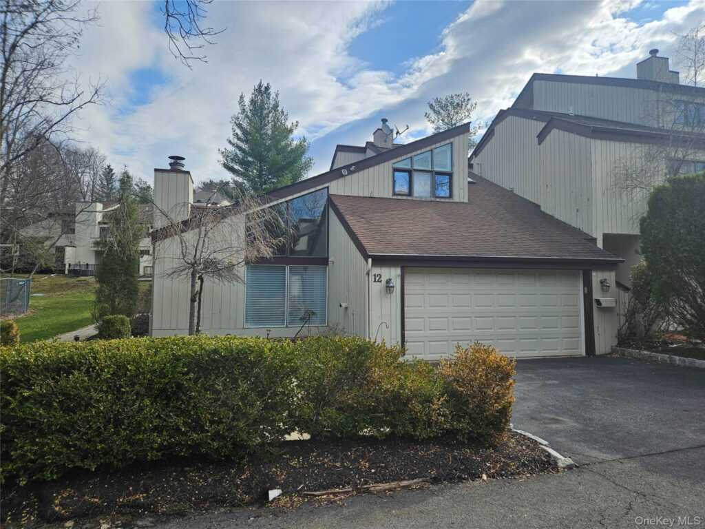 12 Chippewa Court, Suffern, NY 10901 - Photo 4 of 46