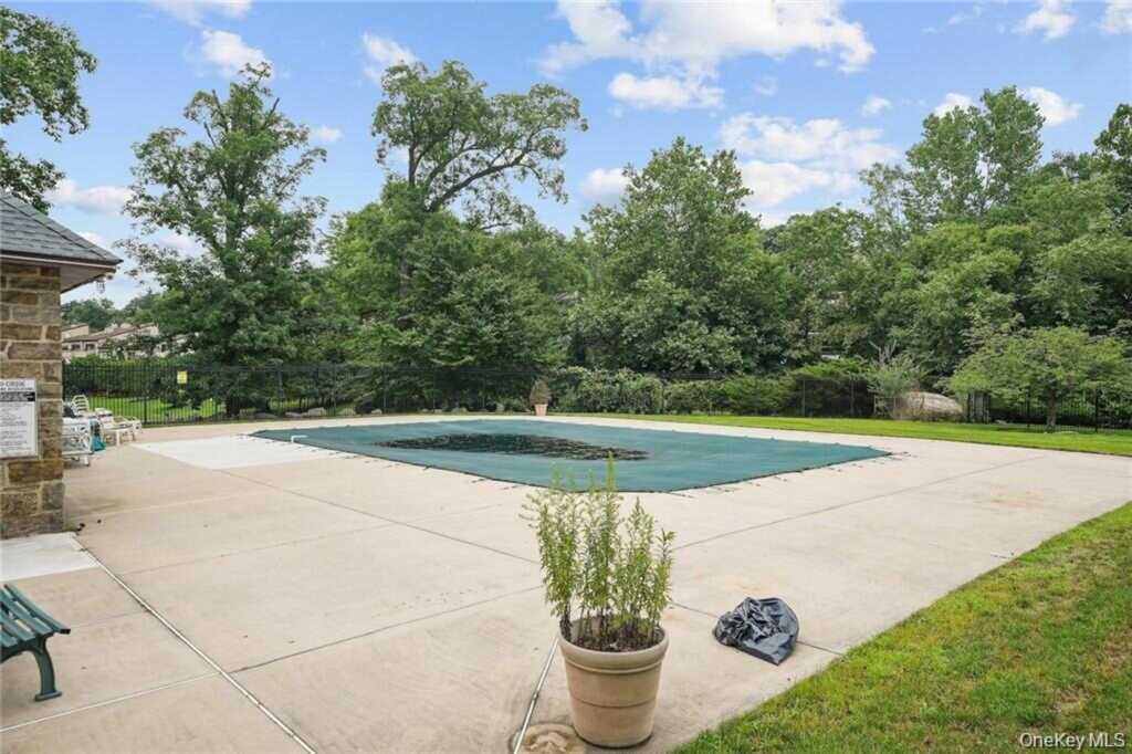 12 Chippewa Court, Suffern, NY 10901 - Photo 45 of 46