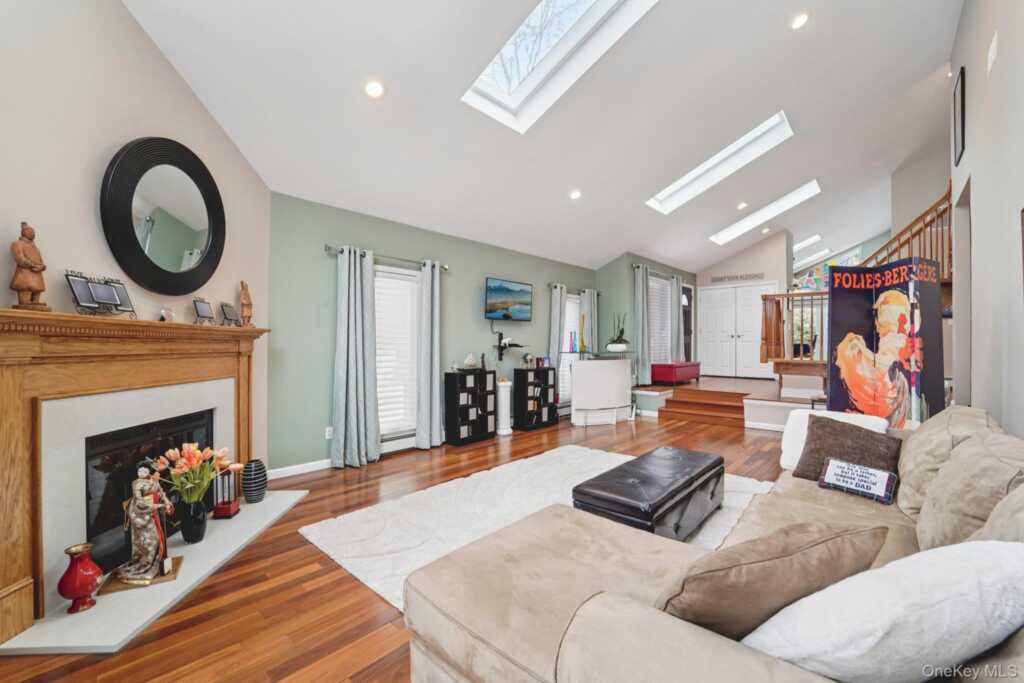 12 Chippewa Court, Suffern, NY 10901 - Photo 8 of 46