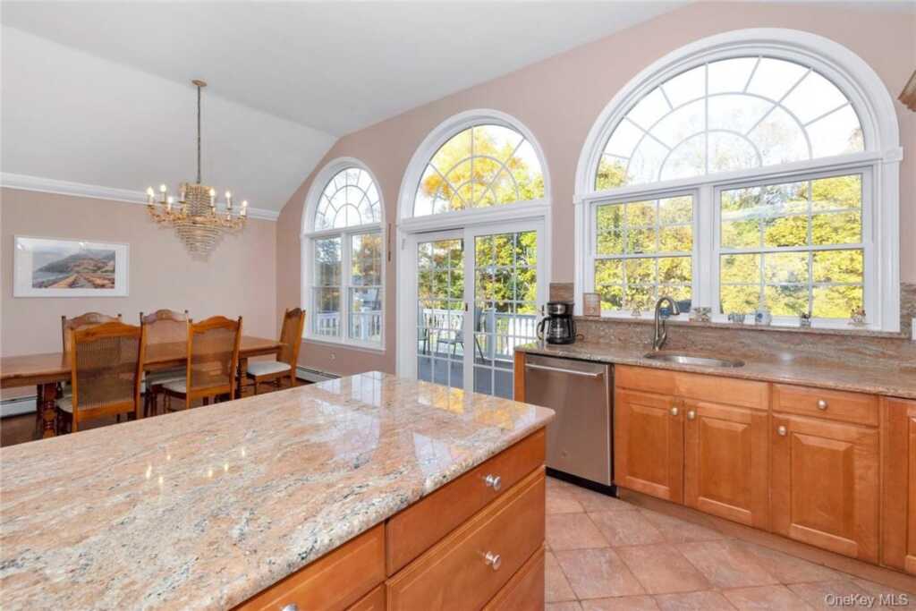 15 Pine Drive, Stony Point, NY 10980 - Photo 10 of 33