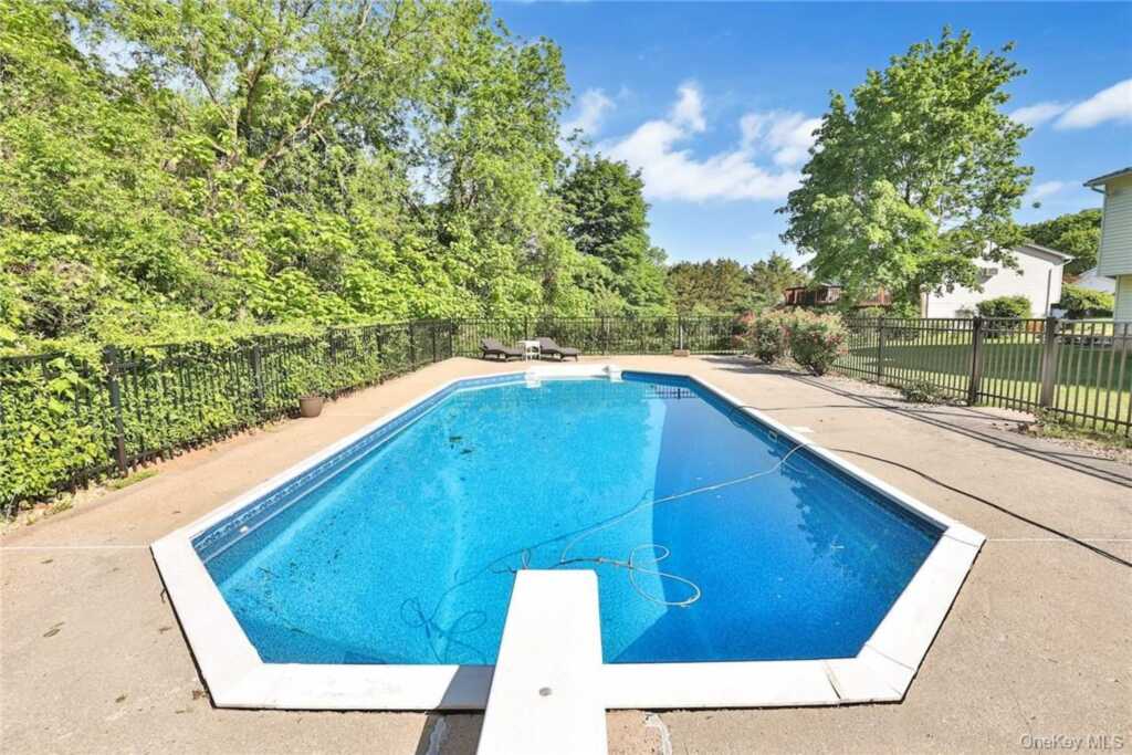 15 Pine Drive, Stony Point, NY 10980 - Photo 30 of 33