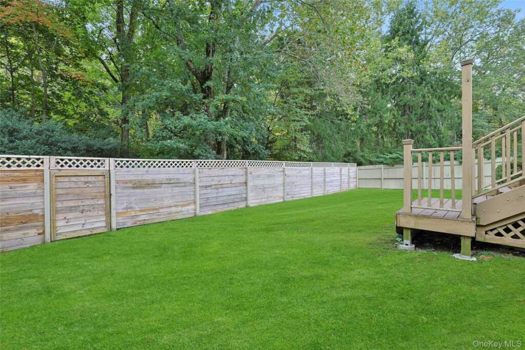 97 Winding Brook Road, New Rochelle, NY 10804 - Photo 25 of 31