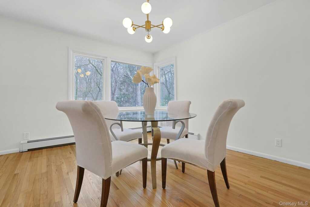 97 Winding Brook Road, New Rochelle, NY 10804 - Photo 6 of 31